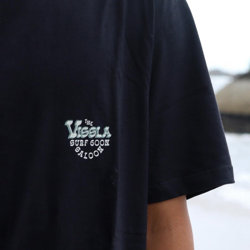 Camiseta Vissla Surf Goon Saloon Preto