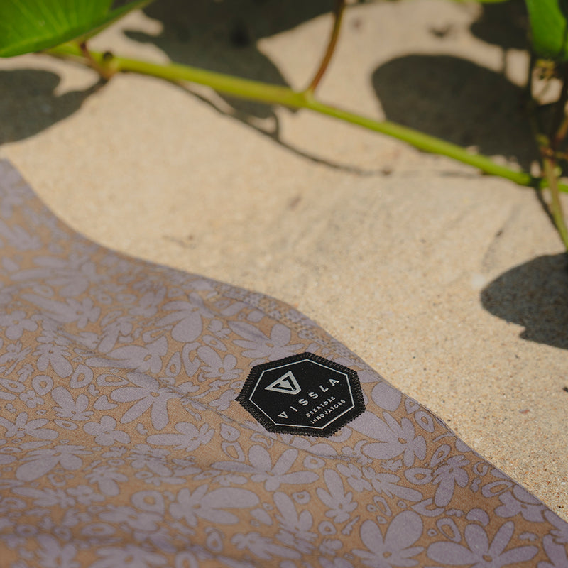 Boardshort Vissla 17,5" Superbloom Lilás