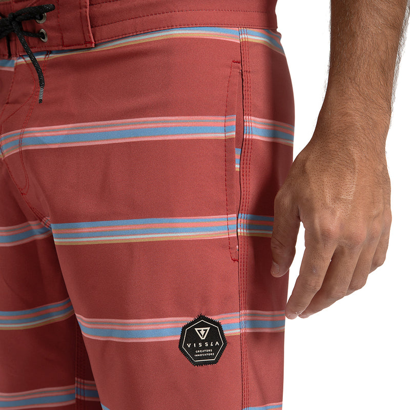 Boardshort Vissla 18,5'' Spaced Out Vermelho