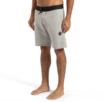 Thumbnail for Walkshort Sofa Surfer Vissla 18,5'' Solid Sets Cinza