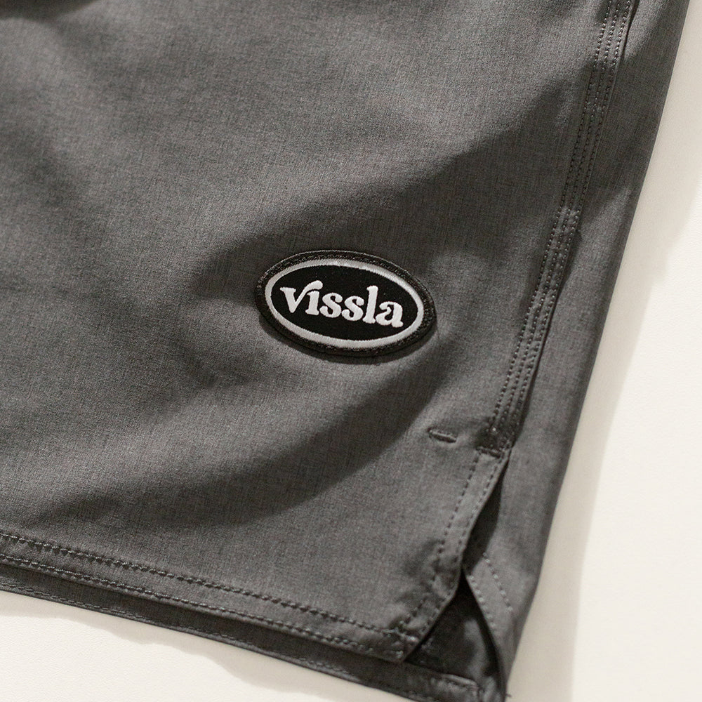 Shorts Elástico Vissla No See Dark Grey Heather 18"