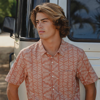 Camisa Vissla Island Impressions Eco Terracota