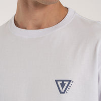 Thumbnail for Camiseta Vissla Established Branca Manga Curta