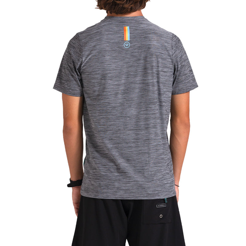 Camiseta Vissla Built Comp Lite Cinza